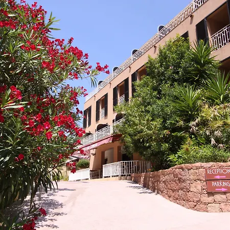 Logis Hotel Le Lonca 3* Porto (Corsica)