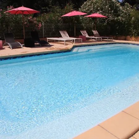 Logis Le Lonca Hotel