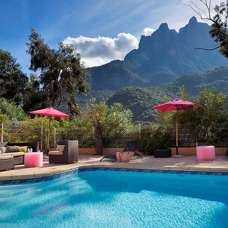 Hotel Logis Le Lonca 3*