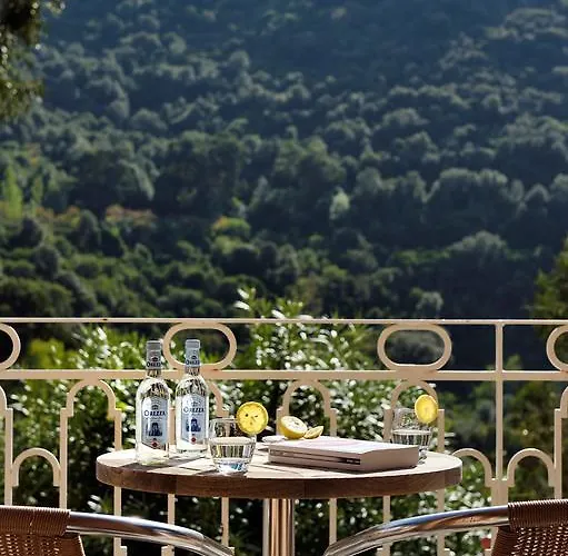 Отель Logis Le Lonca 3*