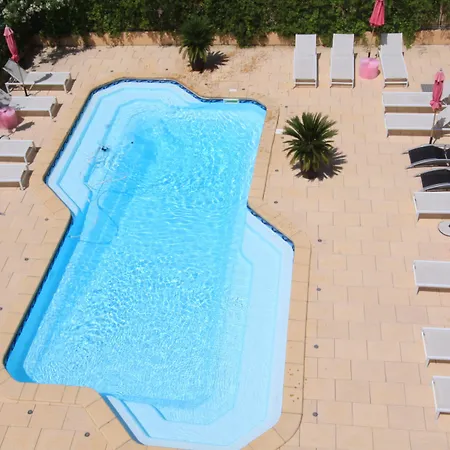 Logis Hotel Le Lonca 3*