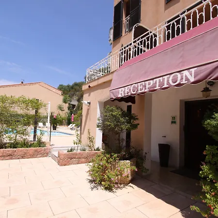 فندق Logis Le Lonca