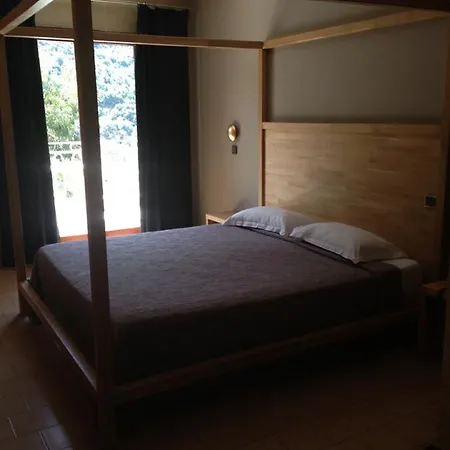 Logis Le Lonca Porto (Corsica)