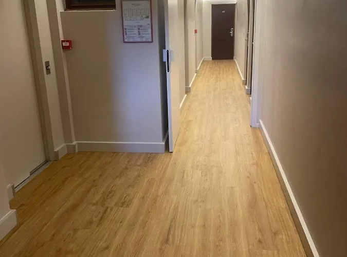 Logis Le Lonca Hotel