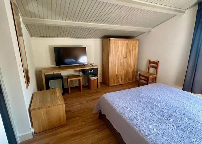 Ξενοδοχείο Logis Hotel Le Lonca