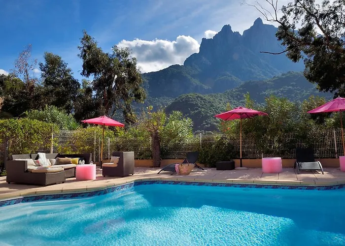 Hotel Logis Le Lonca 3*